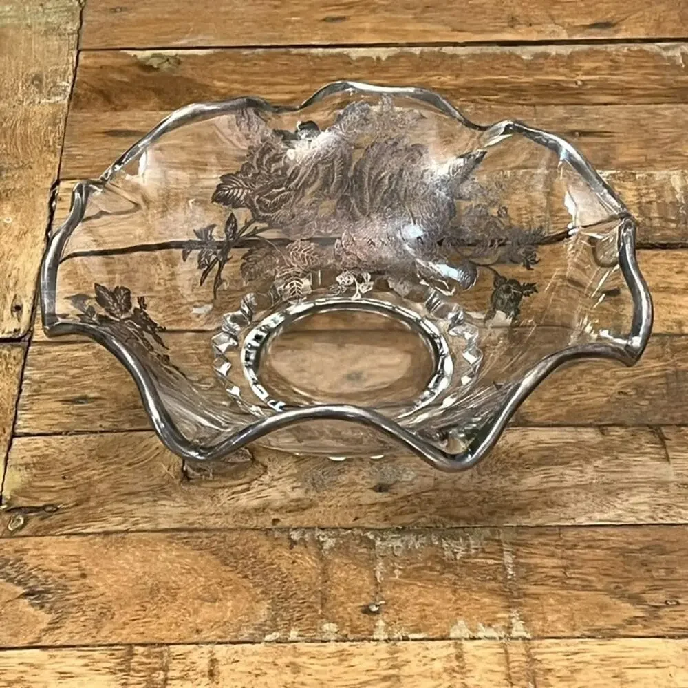 VTG Silver City Glass Co. Scalloped Edge Bowl 8